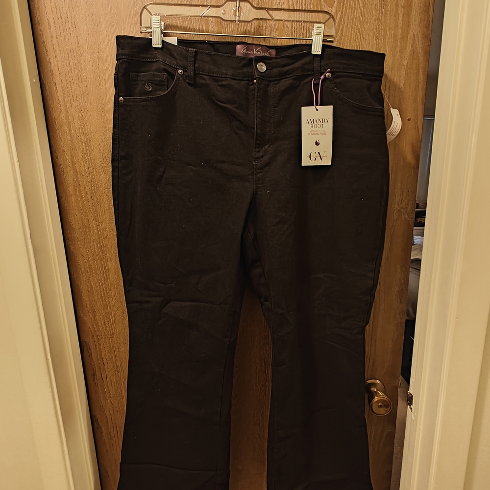 *NWT* Gloria Vanderbilt - Amanda Bootcut Pants Size 18W